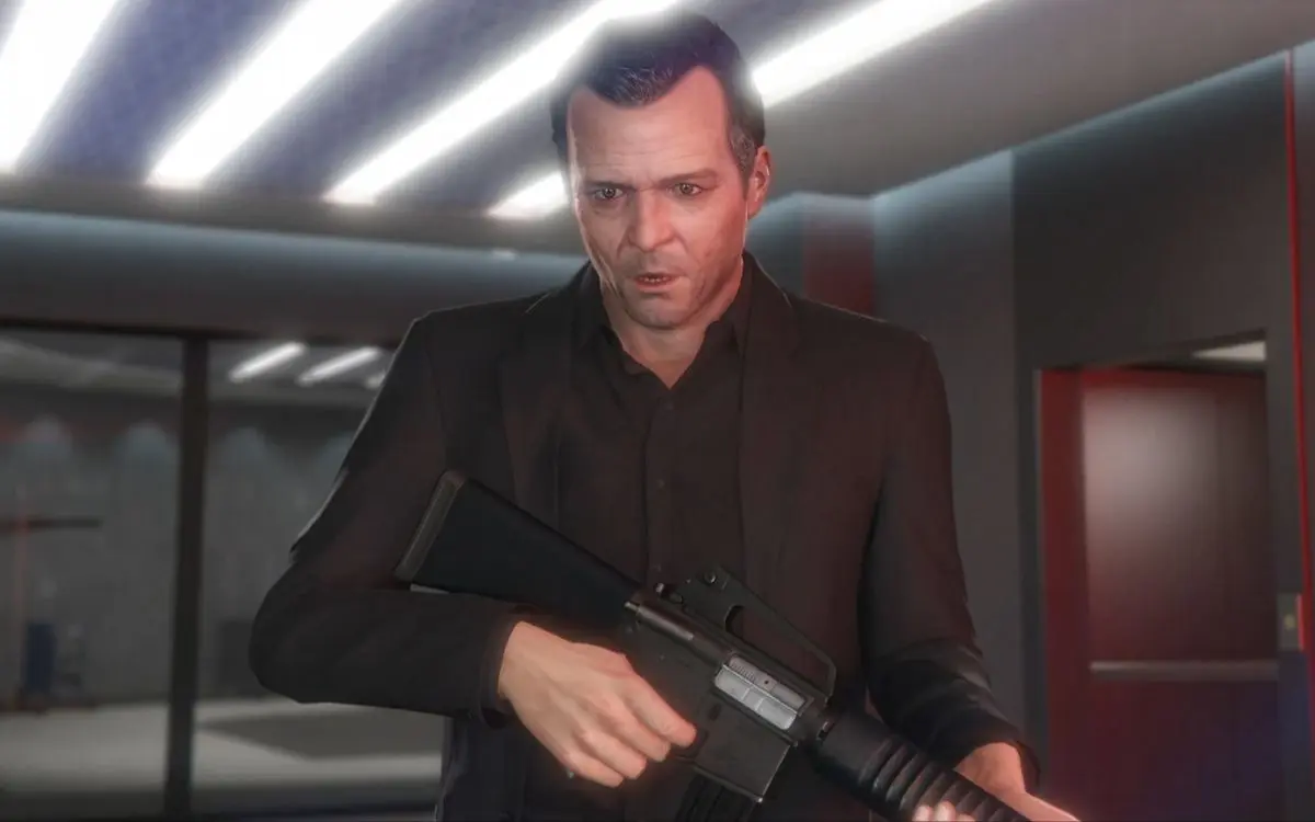 Michael está de volta